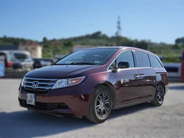 Honda Odyssey me 7 vende