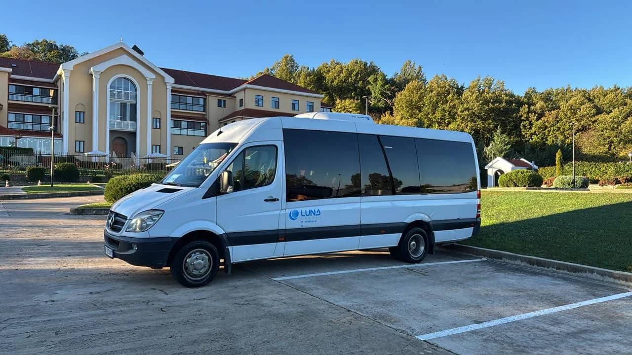 Mercedes Benz me 20 vende